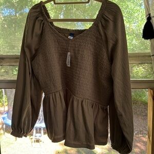 New with tags old navy square neck blouse